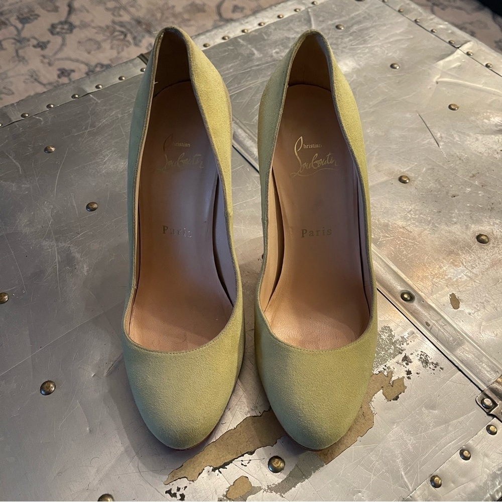 Louboutin Ron Ron 100 Suede Lime Pump Size 37.5